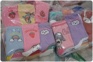 Kaos kaki prestasi 12